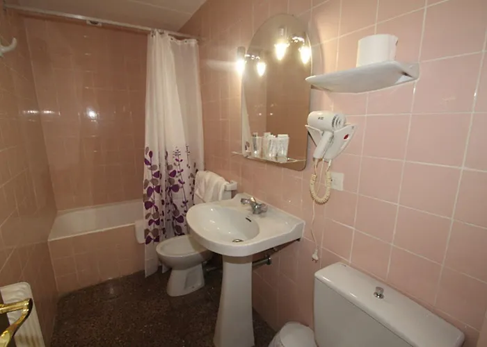 Pensjonat Emporda 3*