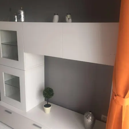 Gæstehus Emporda 3*